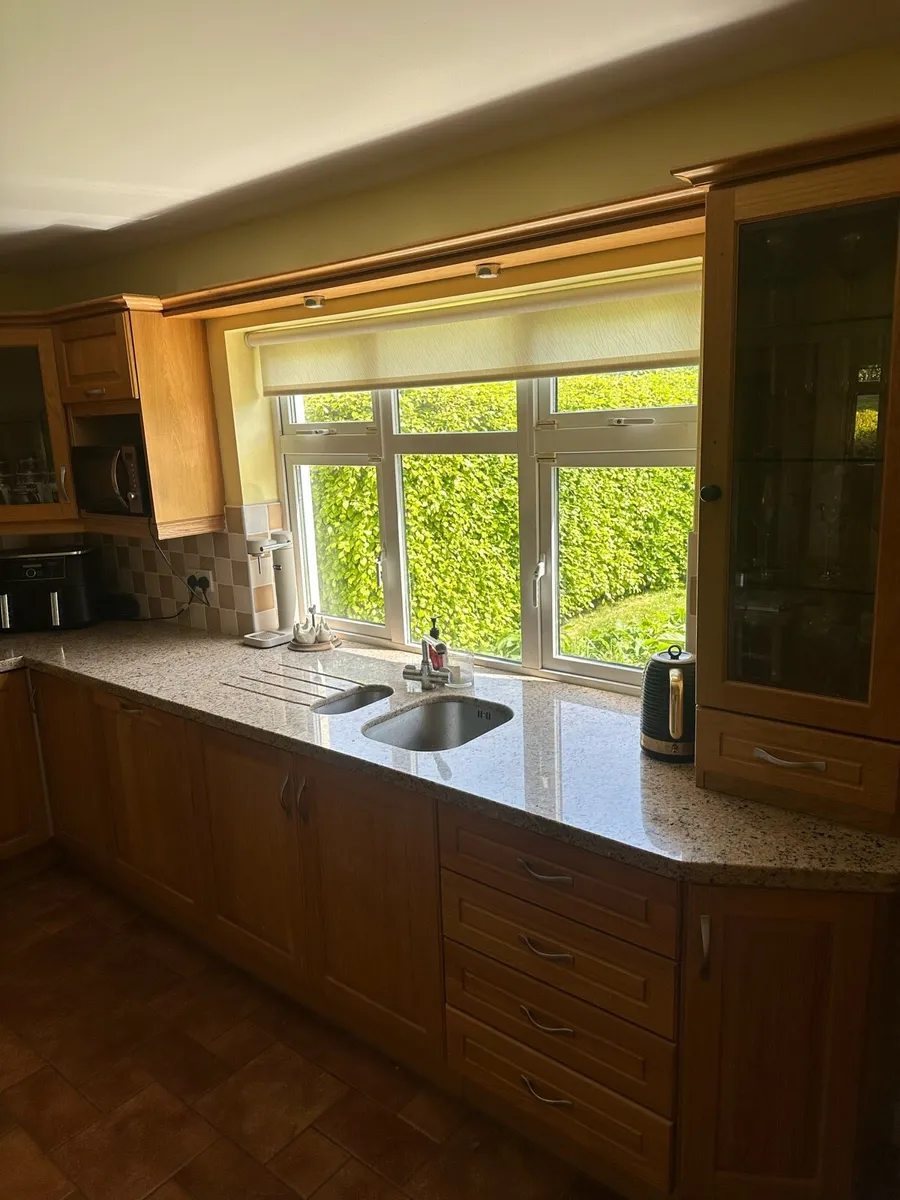 Genuine granite worktop - Image 2