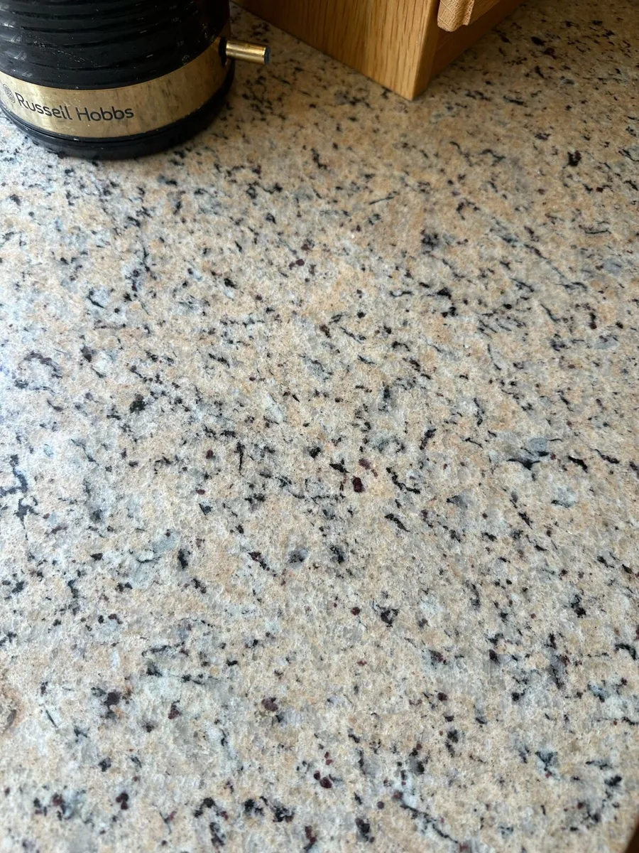 Genuine granite worktop - Image 4