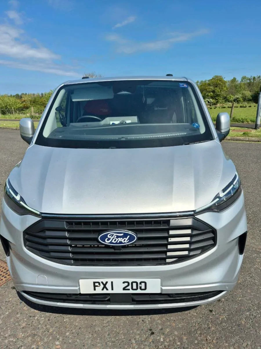 Ford transit custom Limited 2024 - Image 3