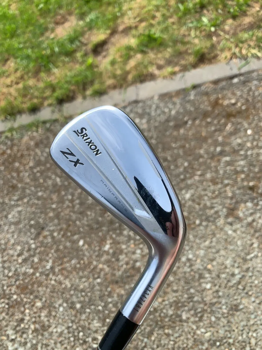 SRIXON ZX mark 2. Utility 2 iron 18 degrees - Image 1