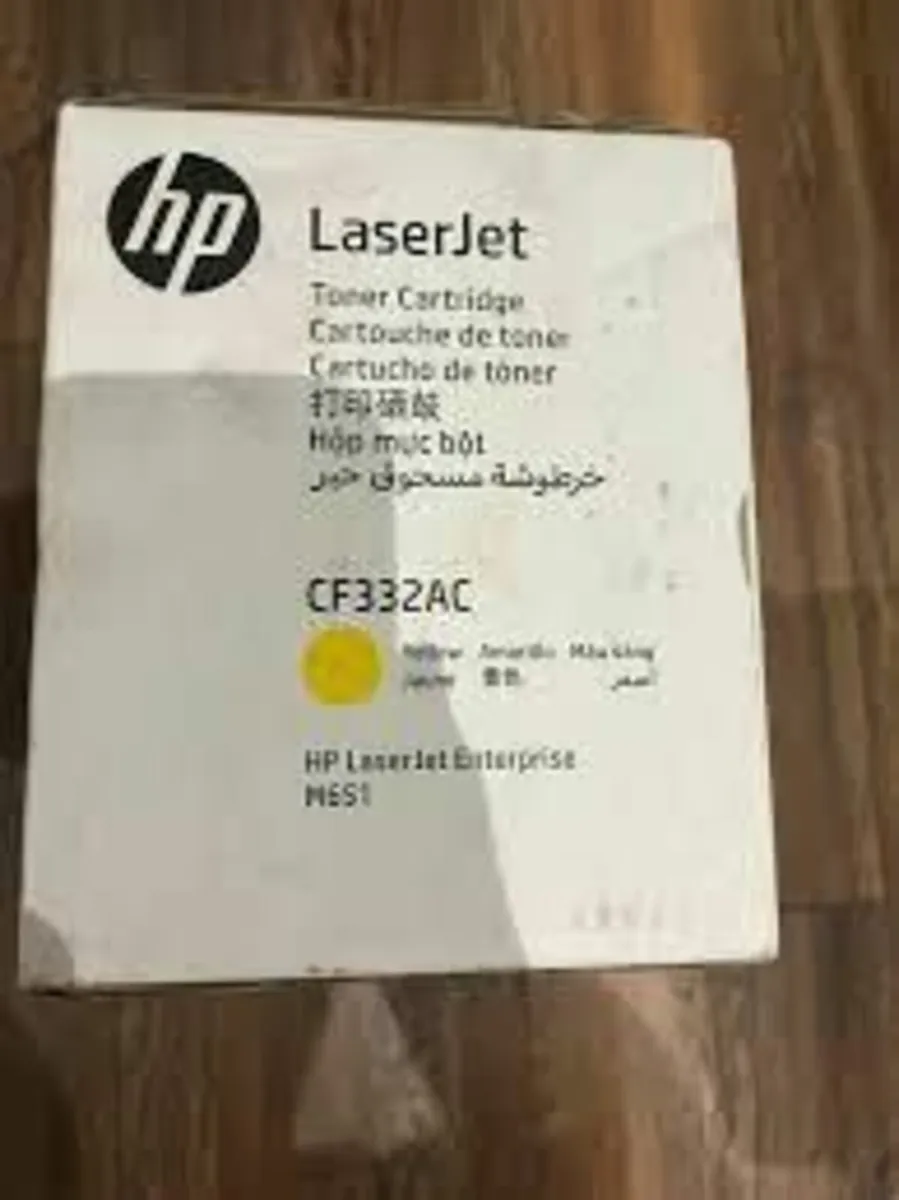 HP 652A Original LaserJet Toner Cartridge Yellow