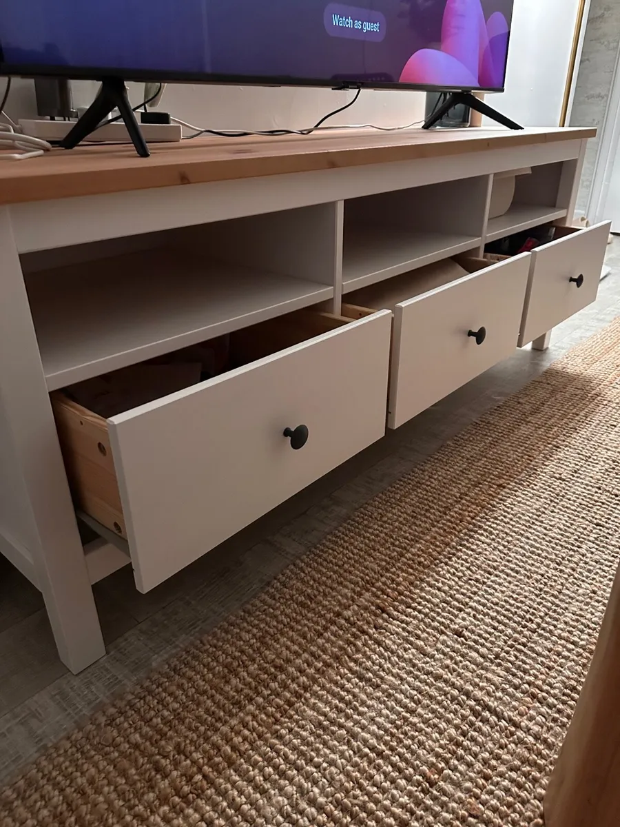 Hemnes TV Bench - Image 3