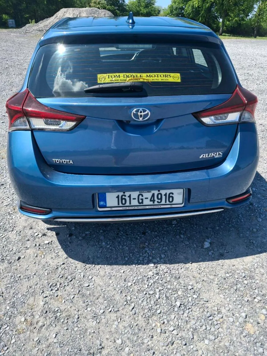 Toyota Auris 1.4 D-4D Luna 4DR - Image 3