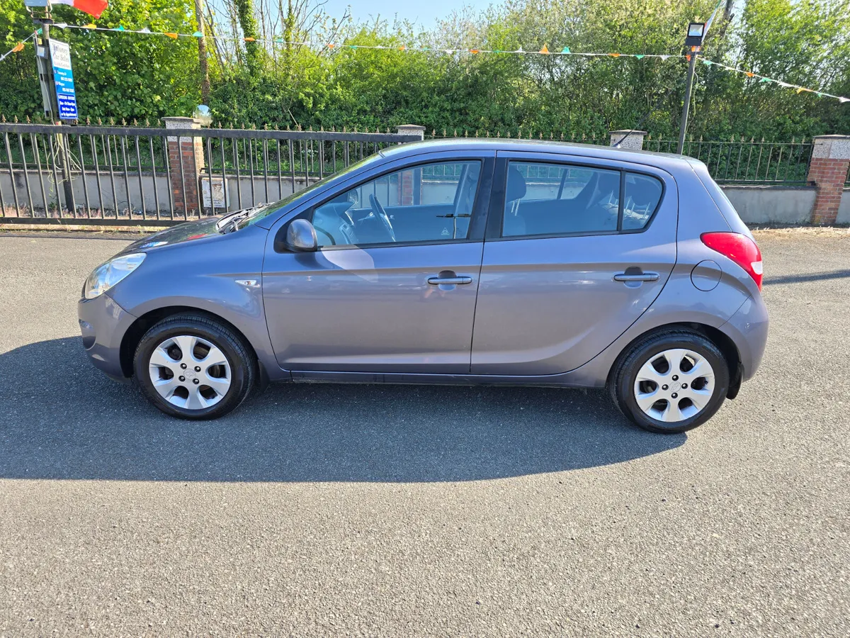 Hyundai i20 DELUXE 1.2 - Image 3