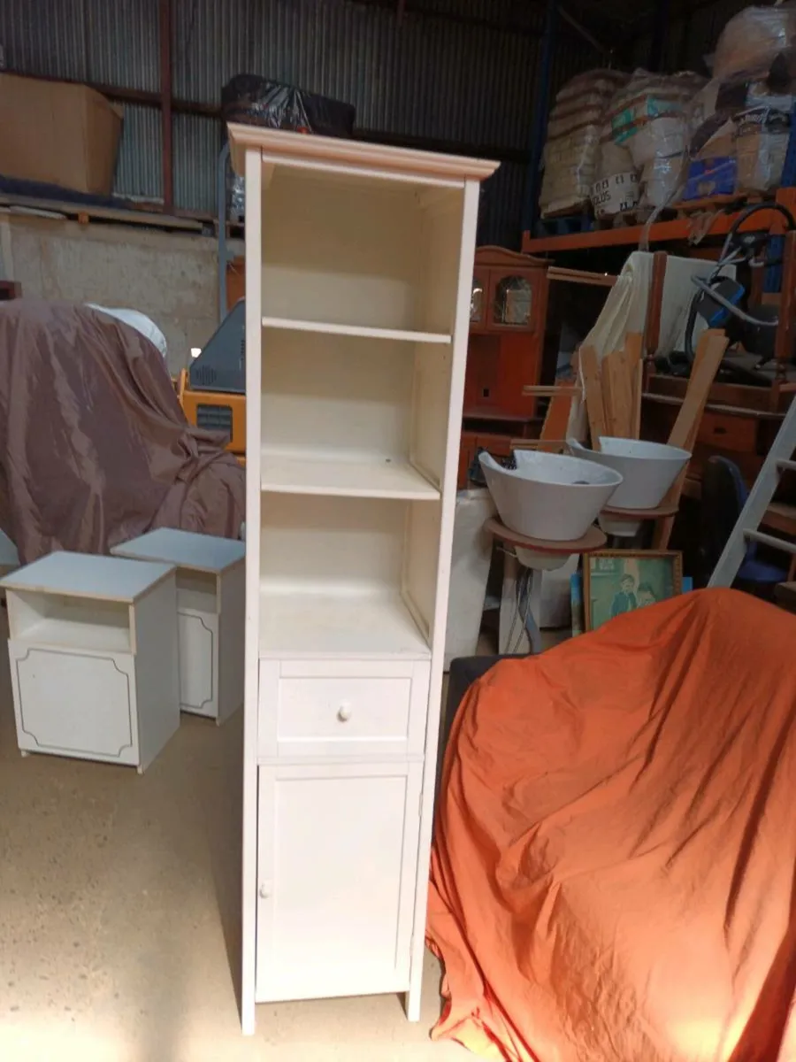 Shelf Unit - Image 1