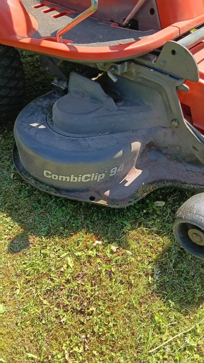 Husqvarna Rider hydrostatic 13hp deck out front - Image 3