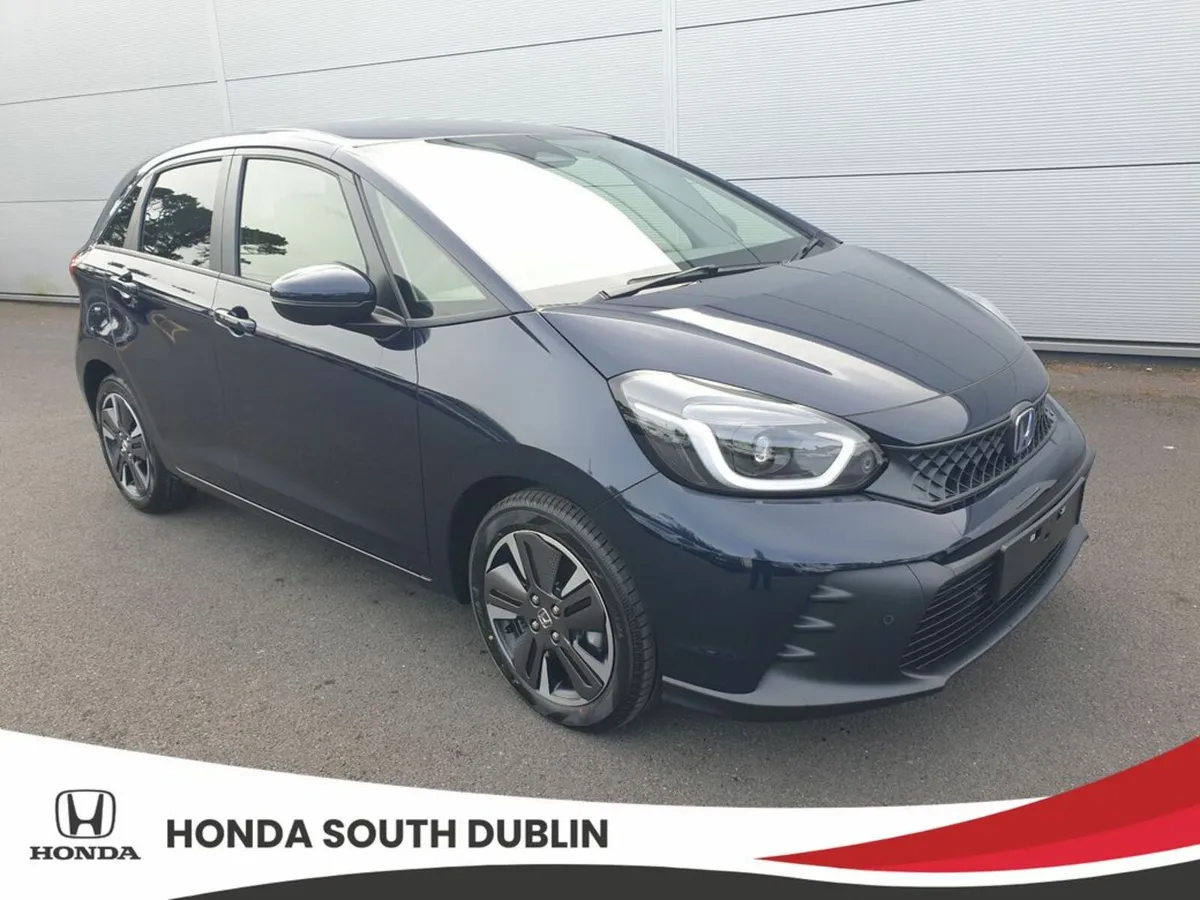 Honda Jazz "Advance" Model Hybrid - Image 4