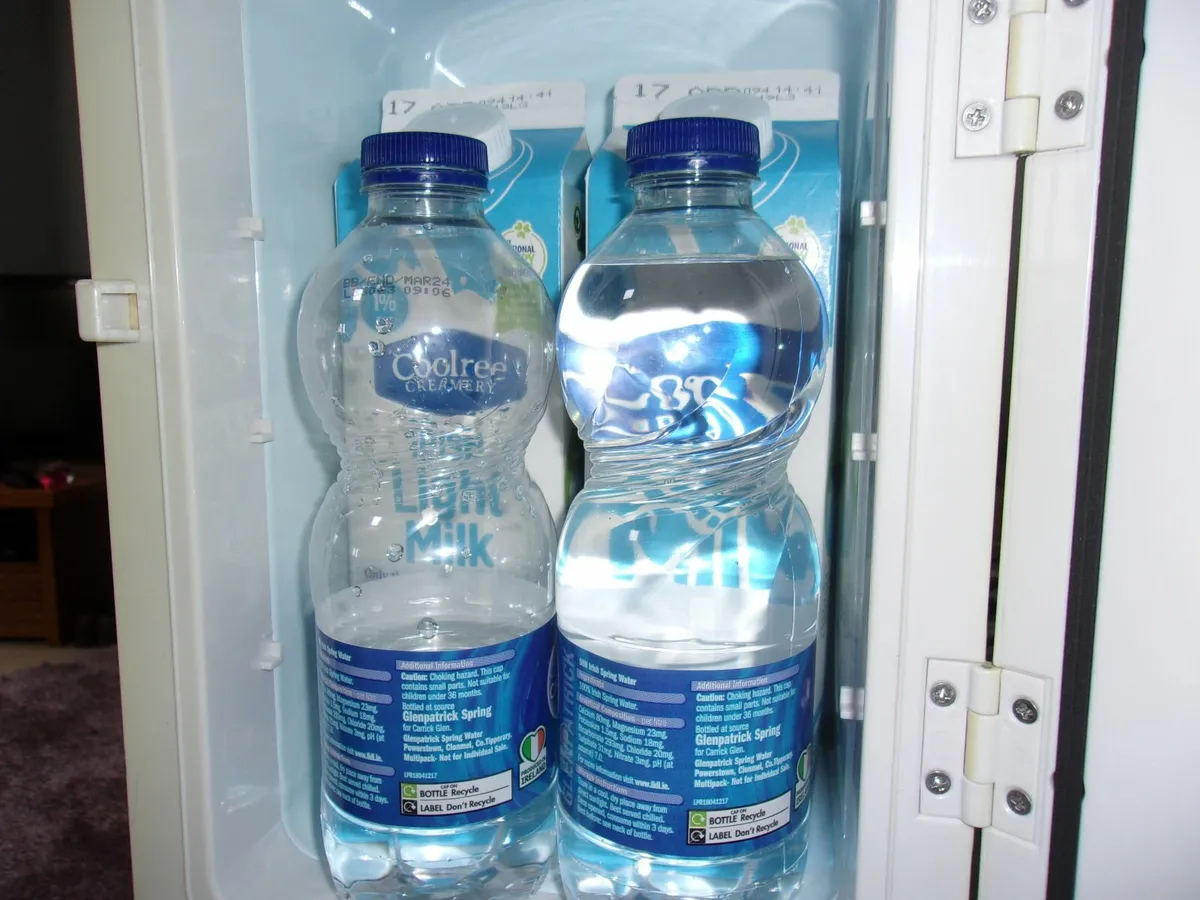 MINNI  FRIDGE  IN  CAR CHARGER  ONLY - Image 2