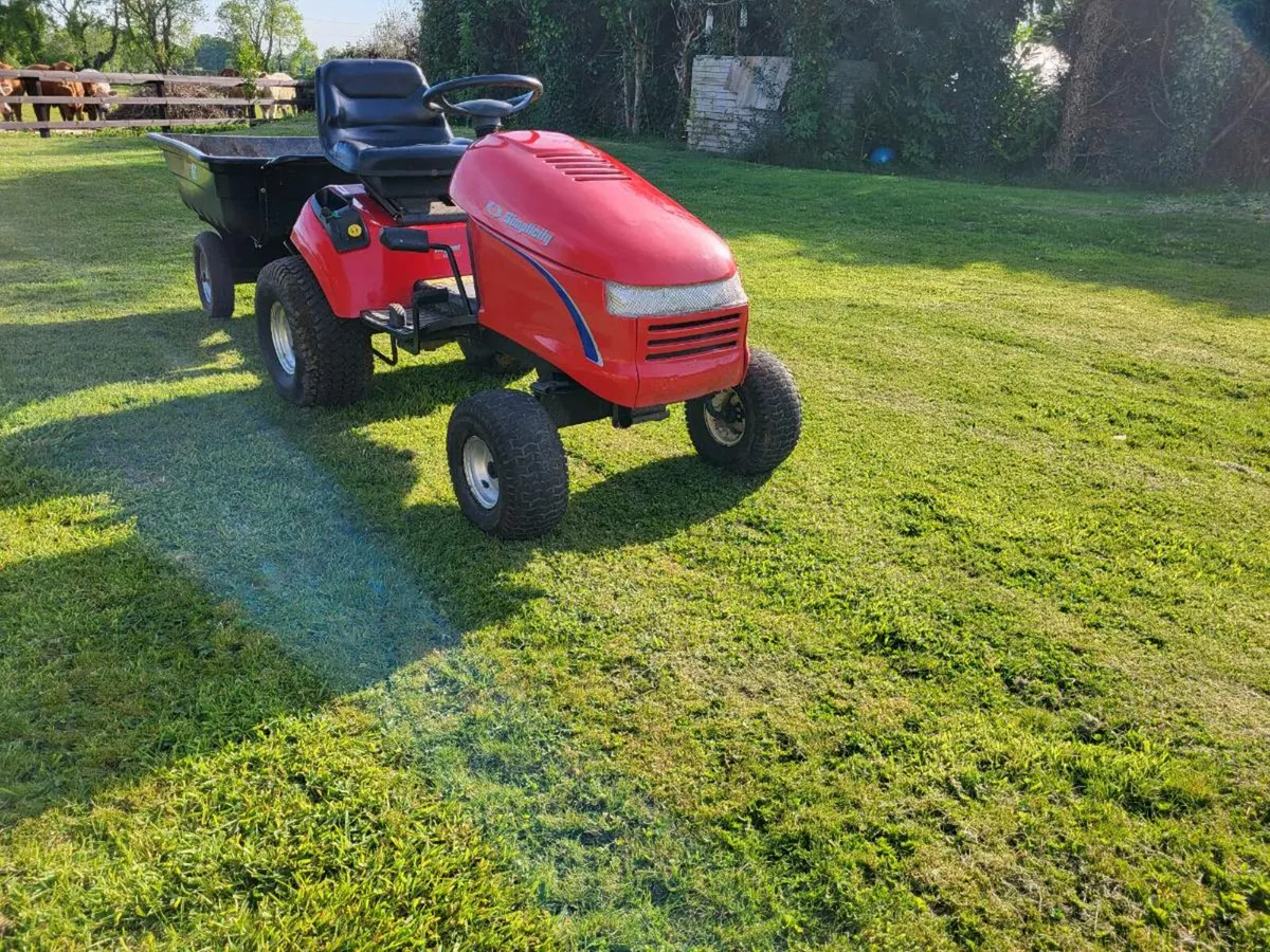 Simplicity garden tractor and trailer - Image 2