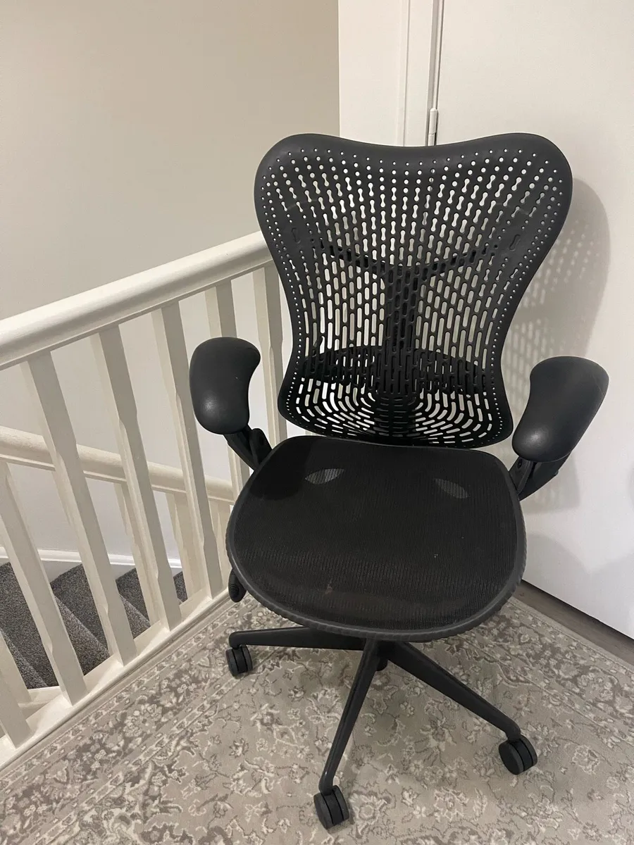 Herman Miller Mirra 1 Office Chair - Image 3