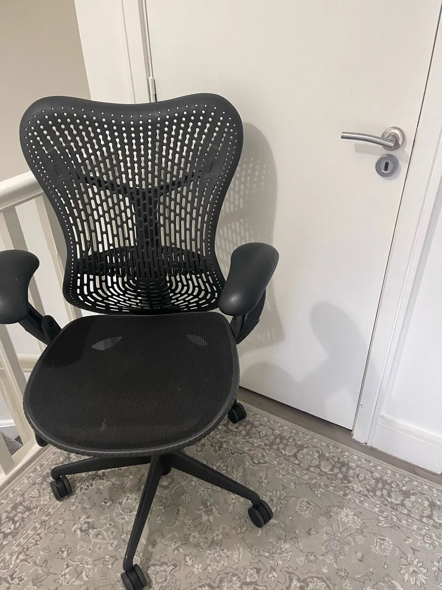Herman Miller Mirra 1 Office Chair - Image 4