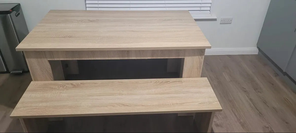 Kitchen table - Image 2