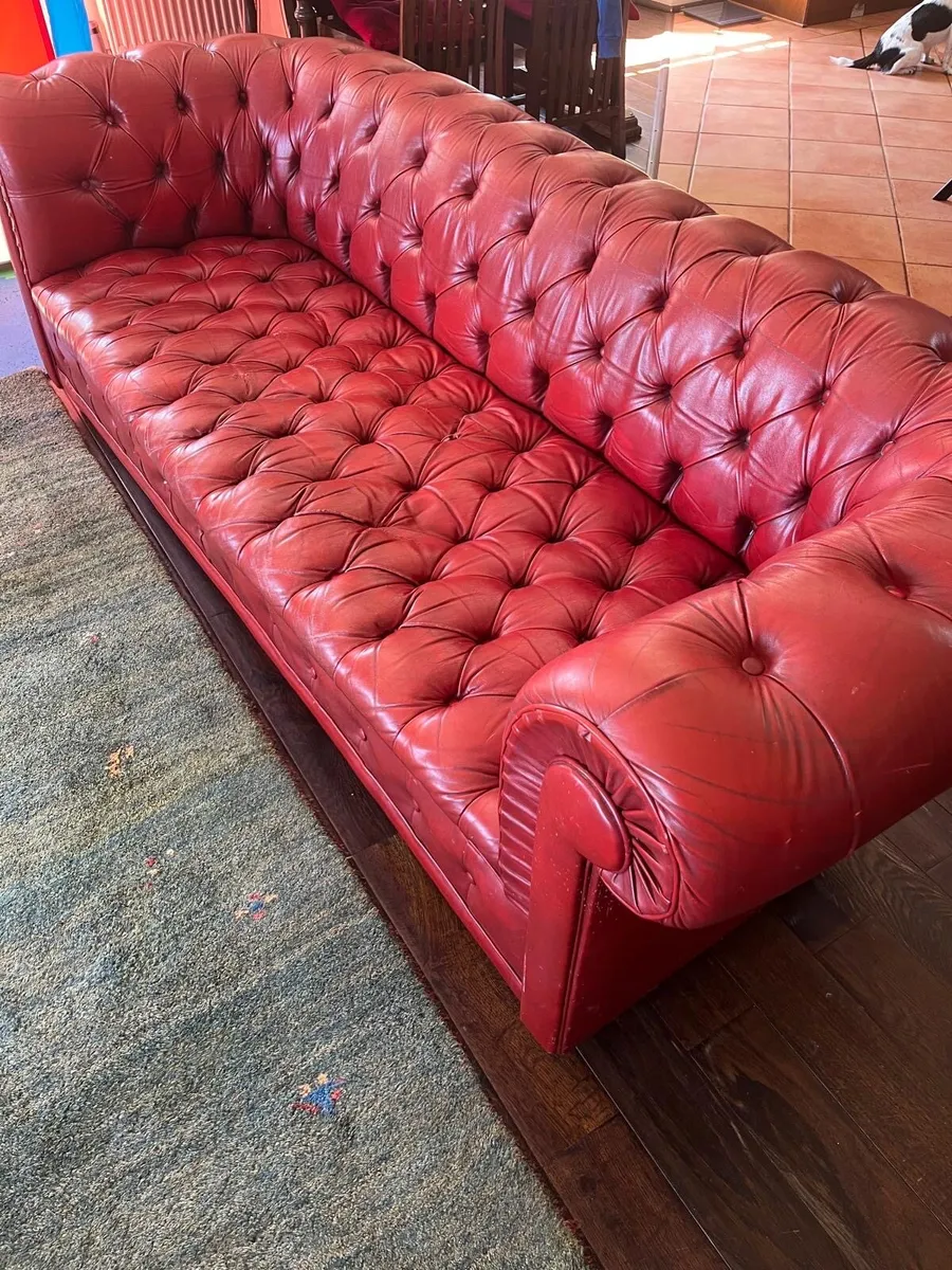 Chesterfield couch - Image 2