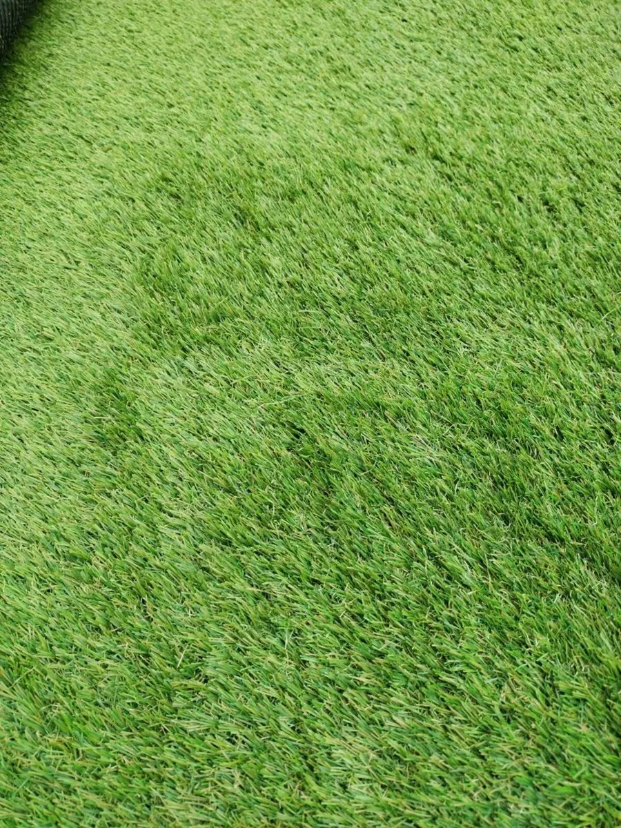 8m x 4m grass available - Image 3