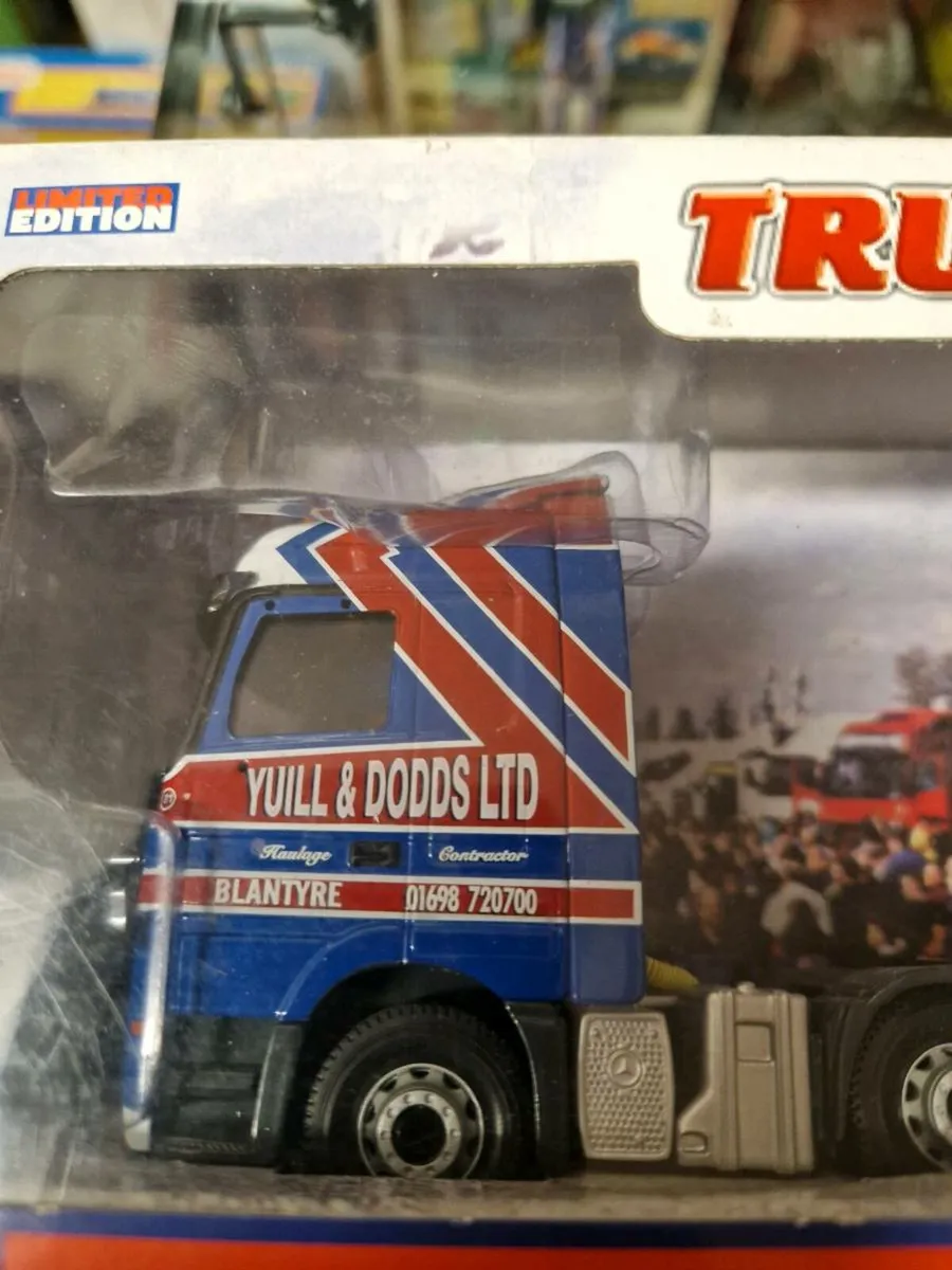 Corgi Truckfest Mercedes Tractor Unit 1.50 - Image 2