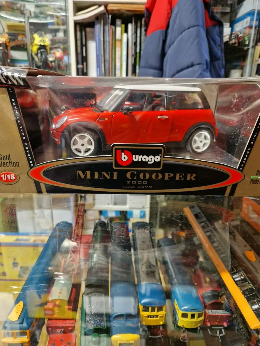 Corgi Burago Mini Cooper 1.18 - Image 2
