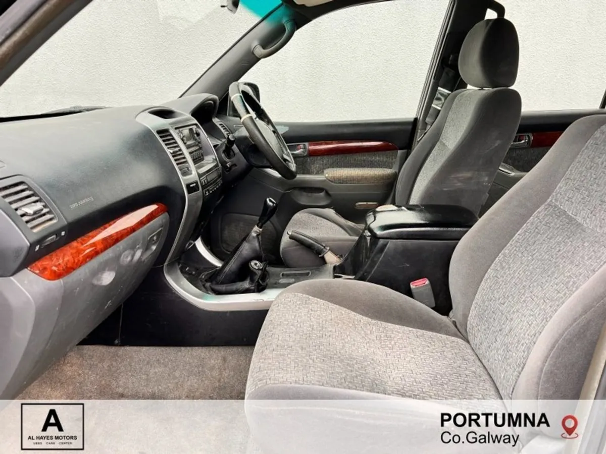 Toyota Landcruiser LWB 3.0 D-4d LC3 GX  2 Seater - Image 3