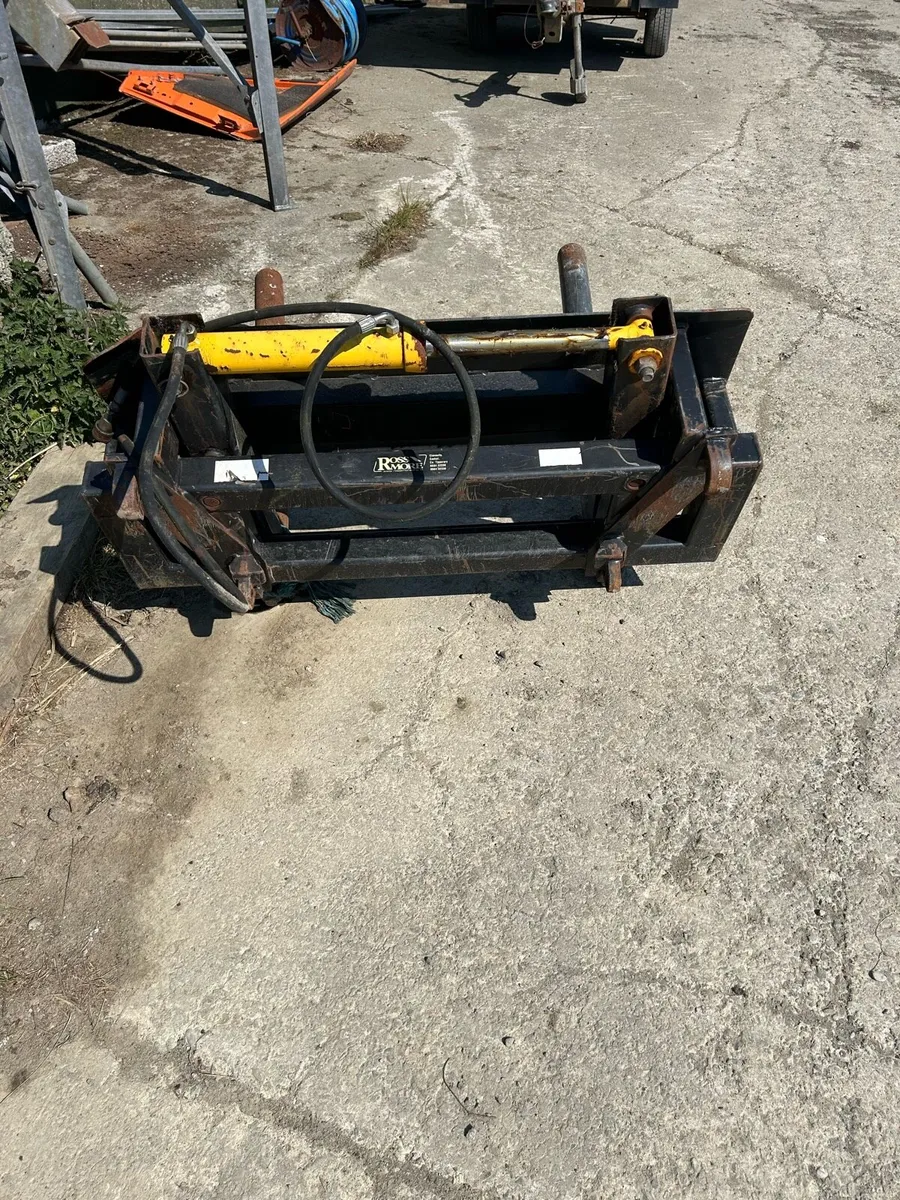 Bale handler - Image 1