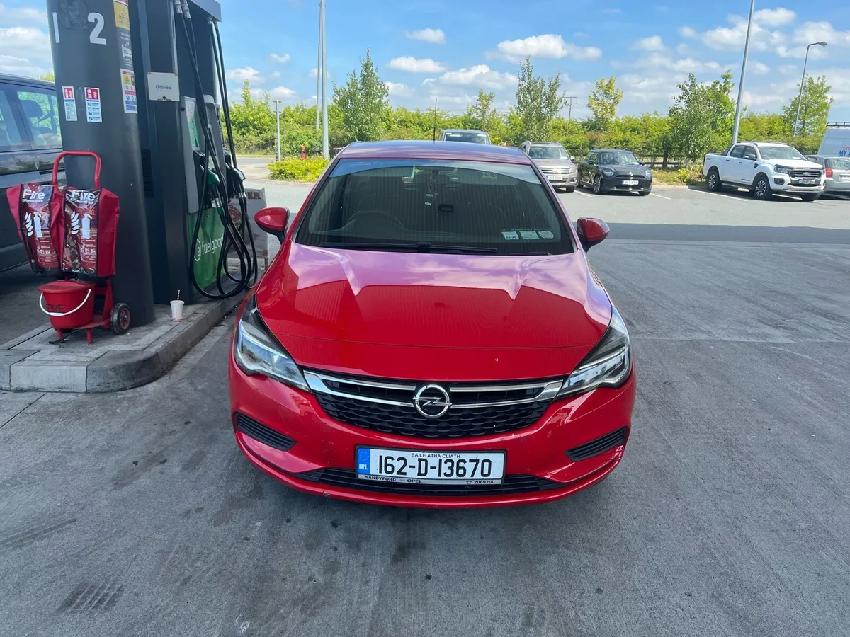 2016 Opel Astra - Image 2