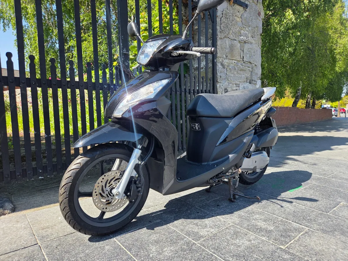 2014 HONDA VISION 50 MOTO4U - Image 4