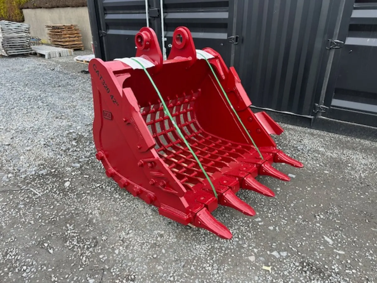New 42" Riddle Bucket **Online Auction** - Image 1