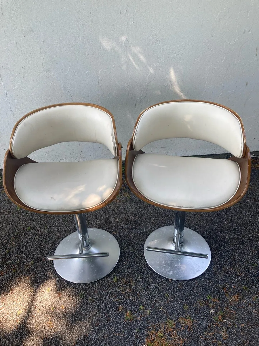 Bar stools - Image 1
