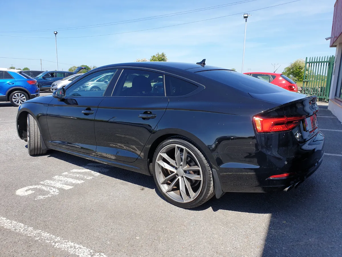 AUDI A5 2.0 TDI AUTO**BLACK EDITION STYLING** - Image 4