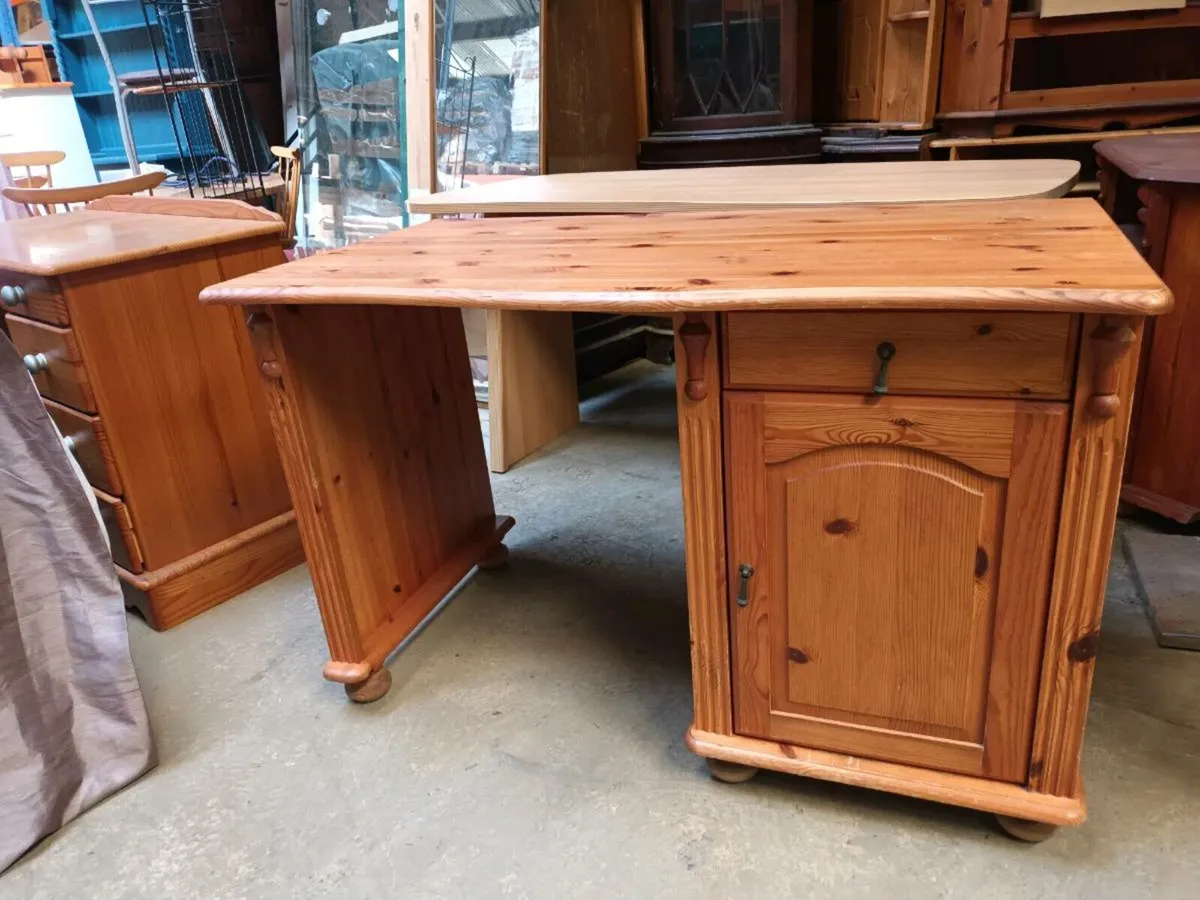 Pine Desk - Image 2