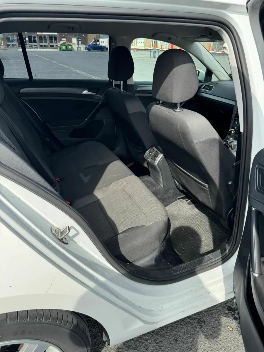 Volkswagen Golf 2018 - Image 2