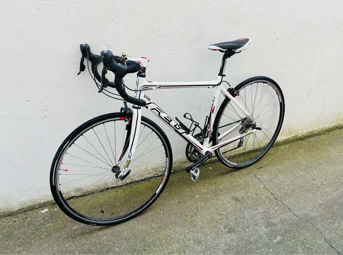 Felt Z100 road bike - Image 1