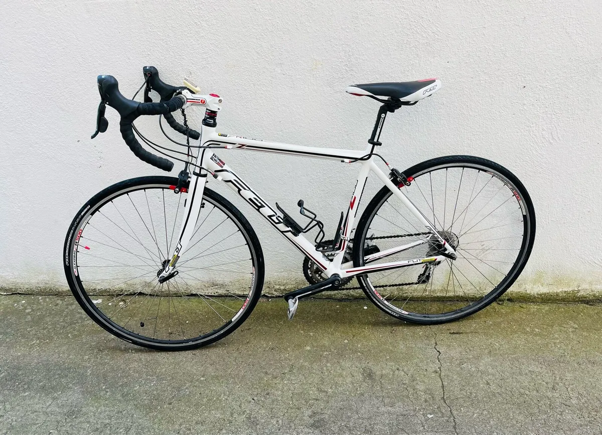 Felt Z100 road bike - Image 2