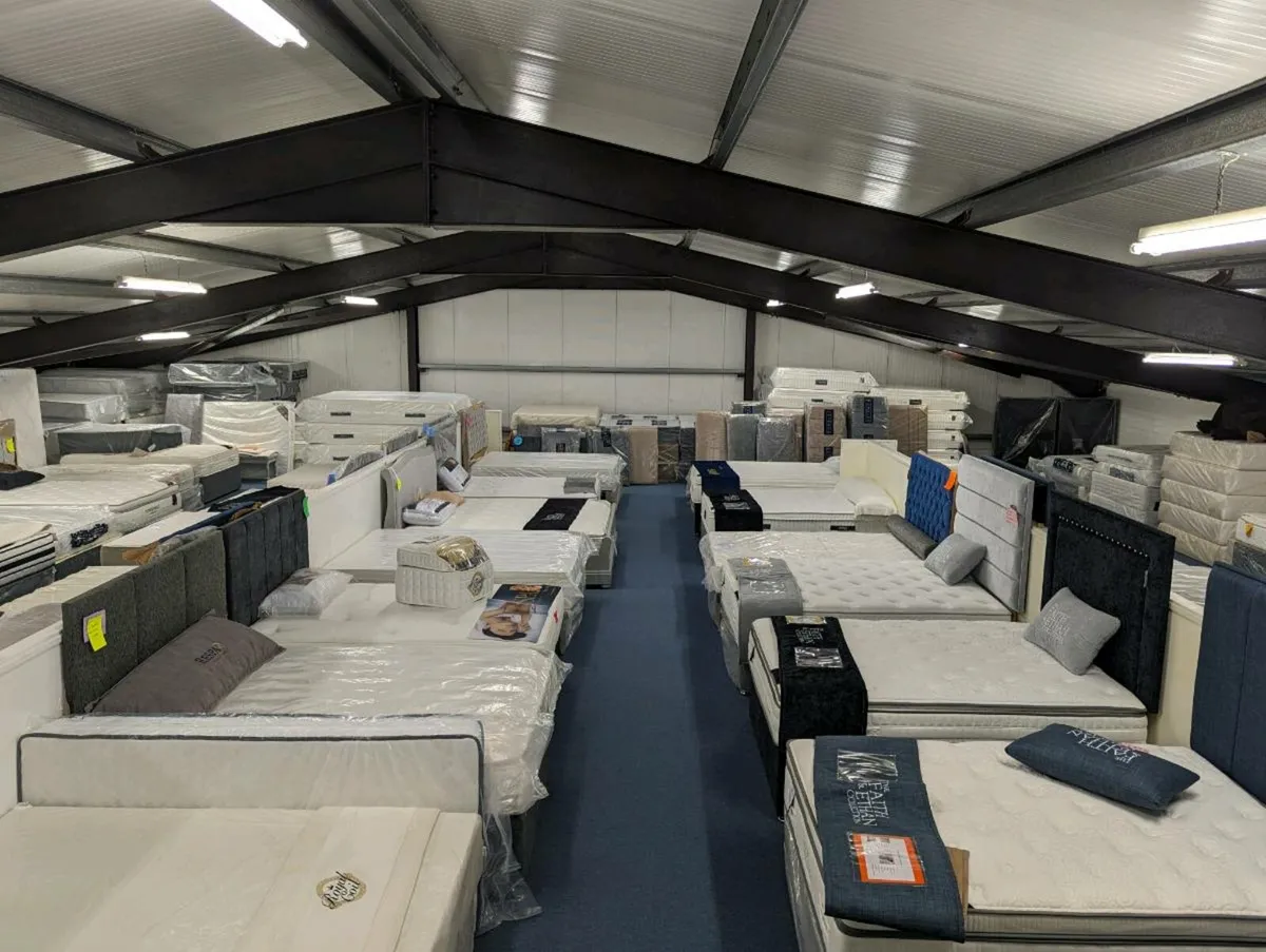 Beds and mattresses - Image 1