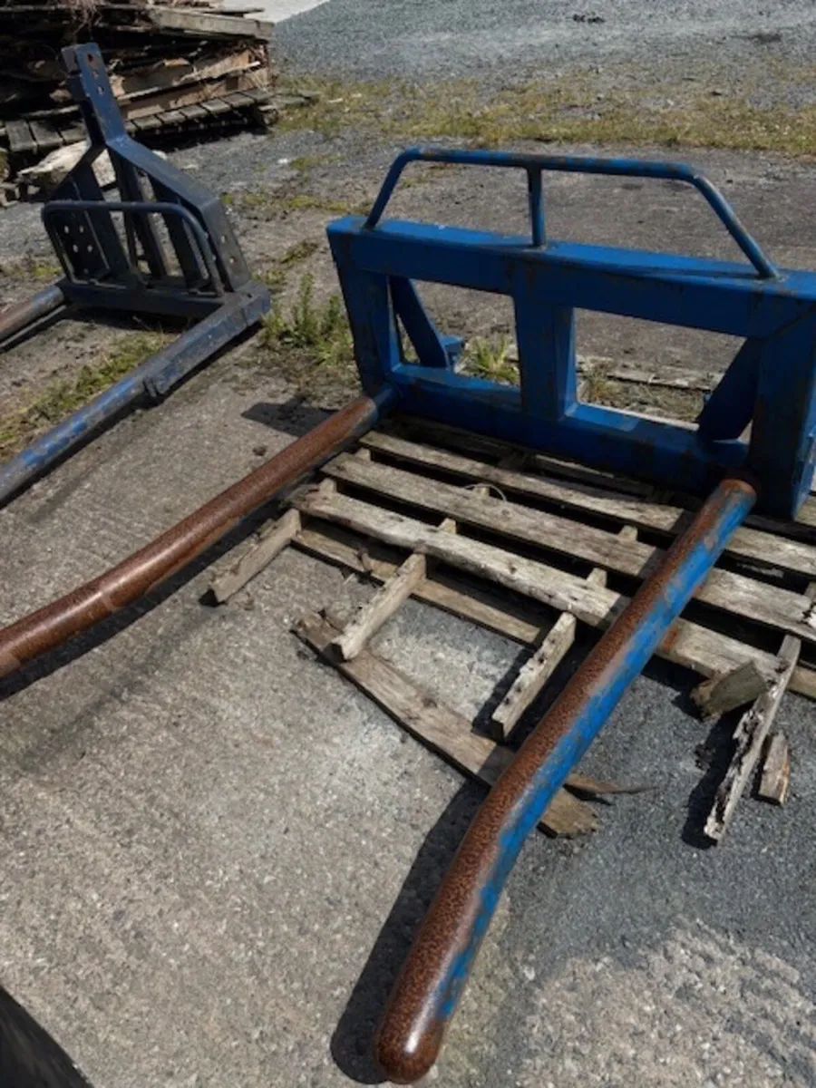 Bale lifter - Image 3