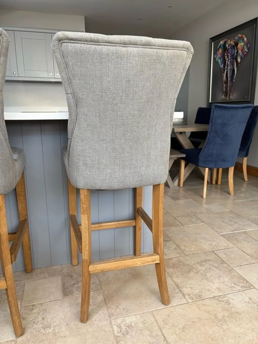 bar stools - Image 1