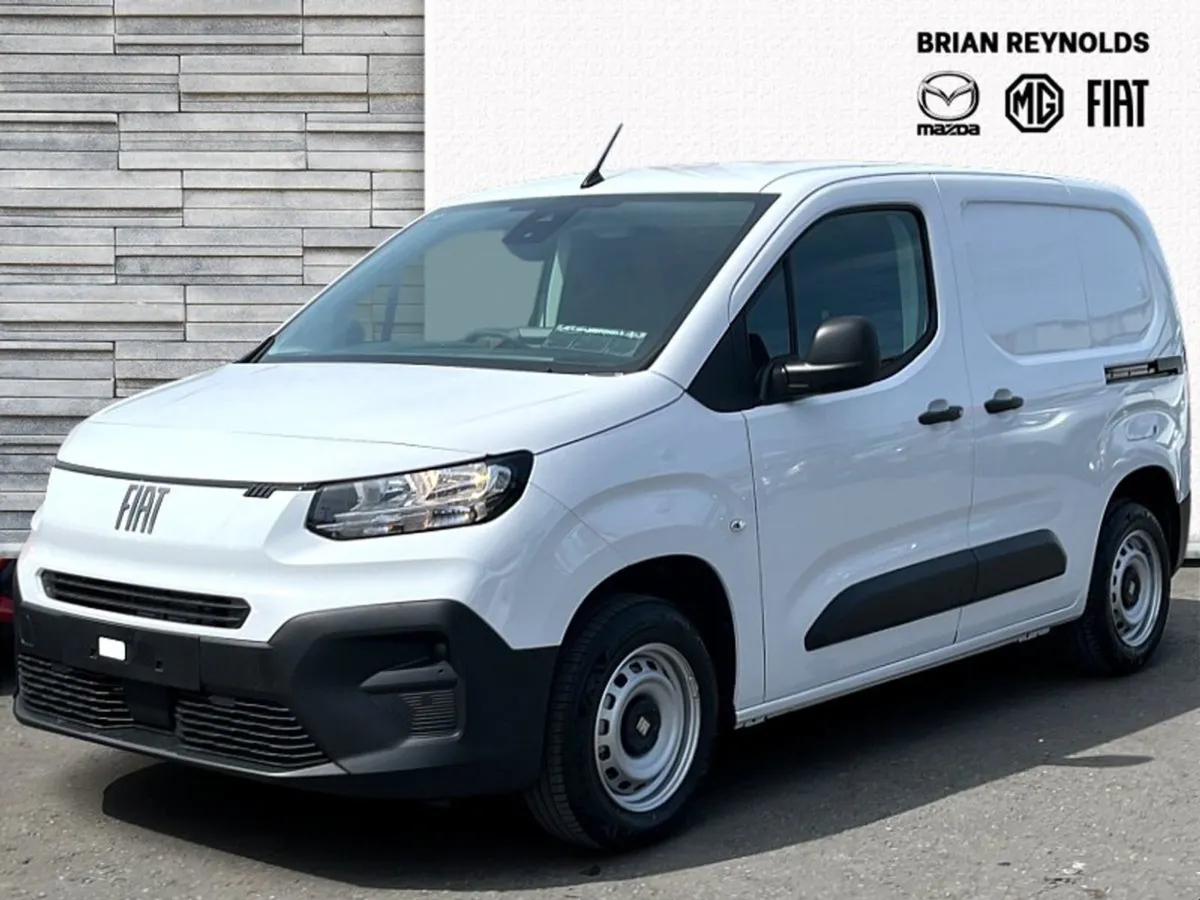 Fiat Doblo Cargo SWB 650KG Tecnico 1.5d 100HP - Image 1