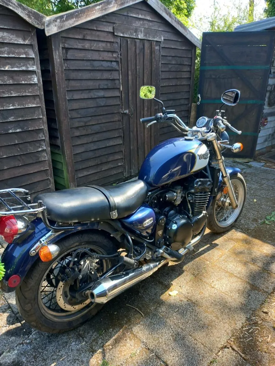 Triumph motorcycle - Image 4