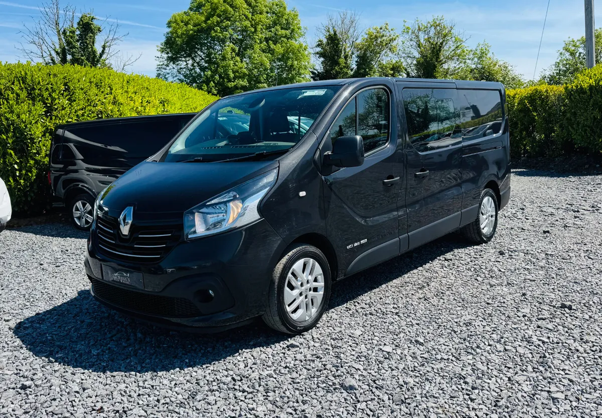 Renault Trafic 2017 *NO VAT* ENERGY SPORT CREWCAB - Image 3