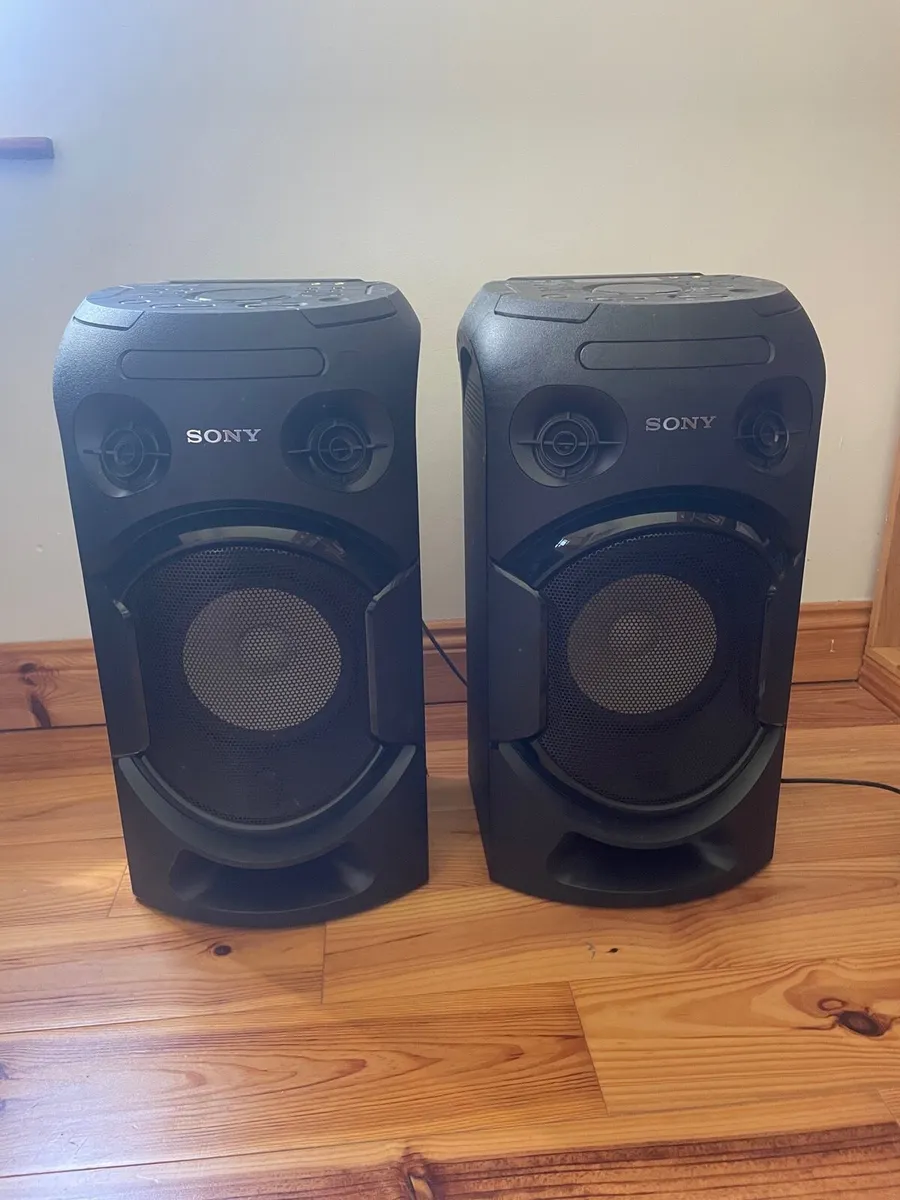 Sony MHC-V21D Speaker Set - Image 2