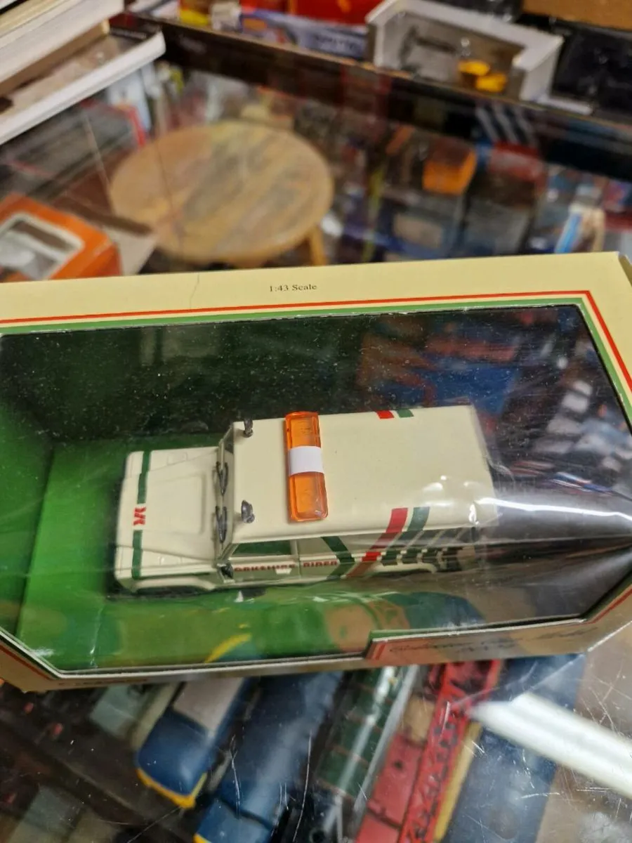 Corgi Landrover - Image 3