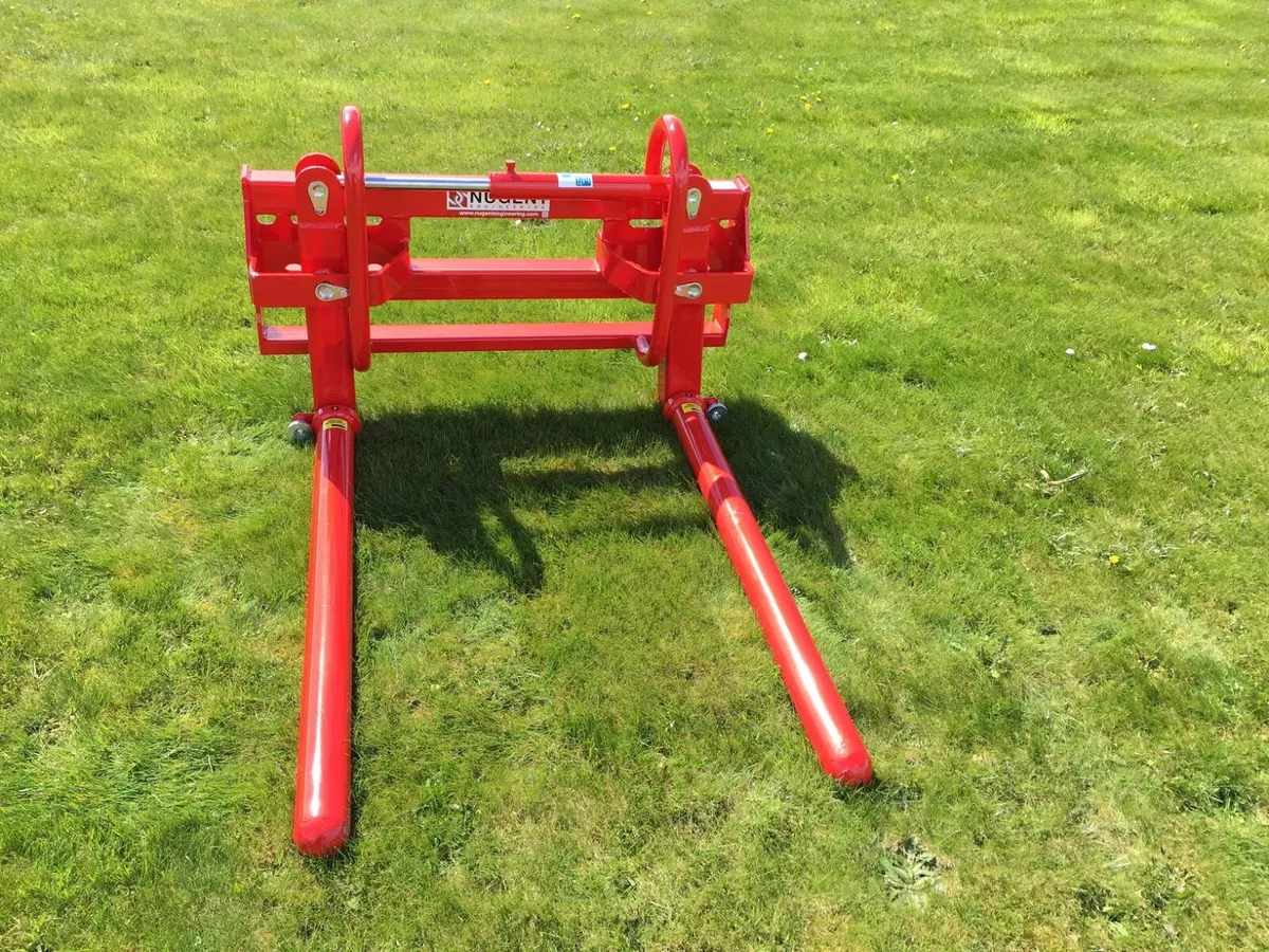 New Nugent Bale Stacker (Hyd)