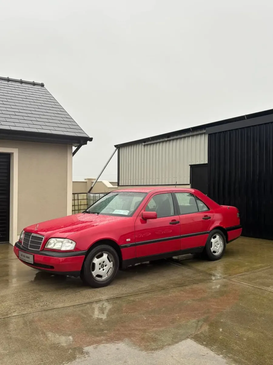MERCEDES C180 MANUAL - Image 2
