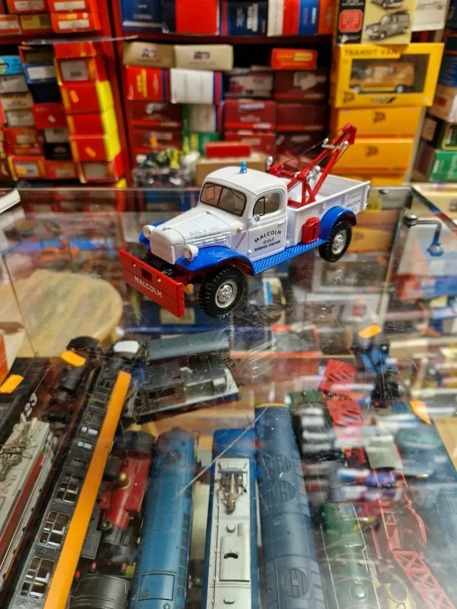 Corgi First Gear American Dodge Tow Truck Wrecker - Image 2