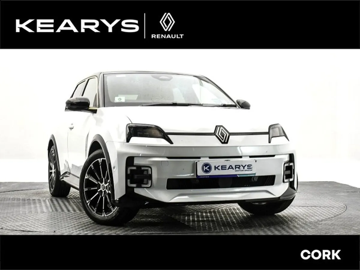 Renault 5 Iconic EV 52 kWh 150hp Demonstrator - Image 1