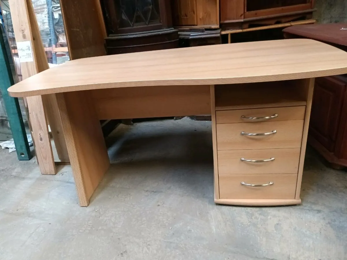 Desk - Image 3