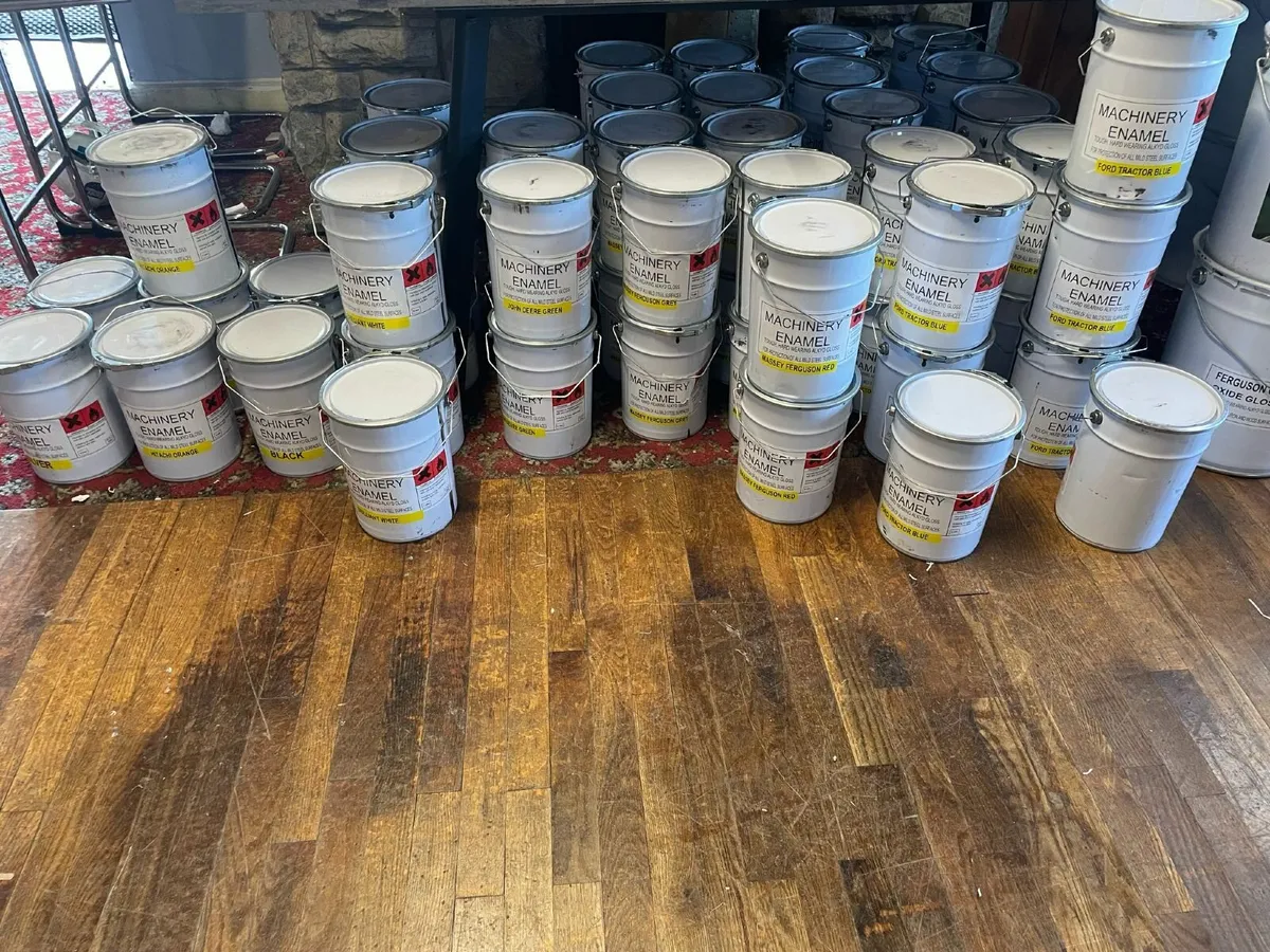 Machinery Enamel Paint - Image 1