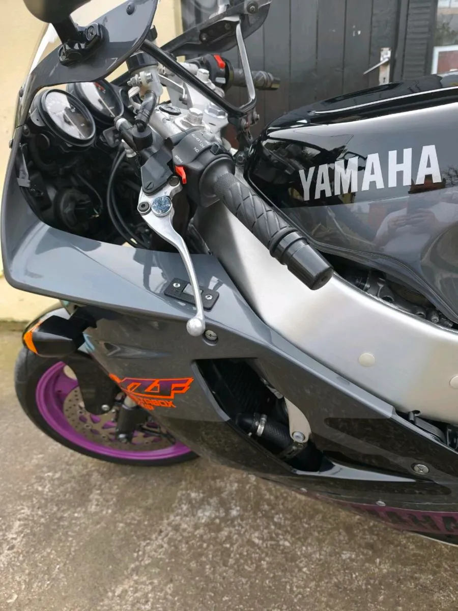 1993 YAMAHA YZF 750 R. SWAP CAR,VAN OR JEEP. - Image 4