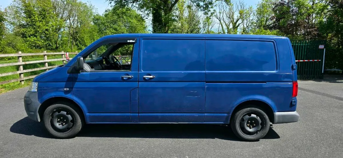 06 VW Transporter T5 - Image 2
