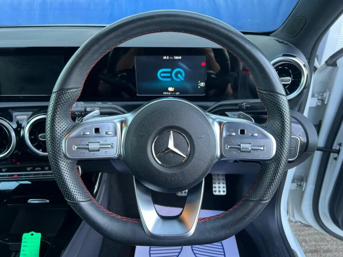 Mercedes-Benz A-Class A250e AMG-LINE 1.3 PLUG-IN H - Image 4