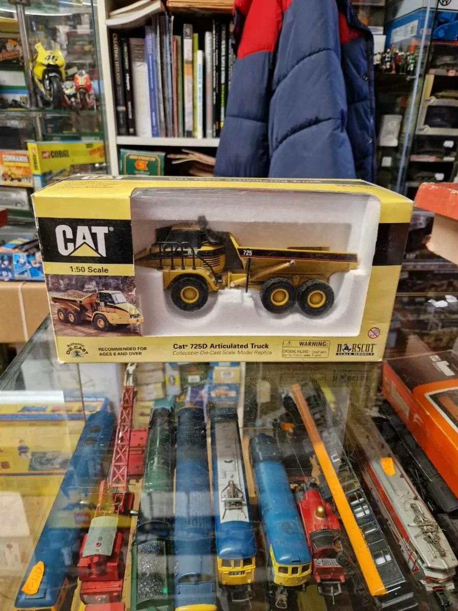 Corgi Norscot Caterpillar Articulated Truck 1.50 - Image 1