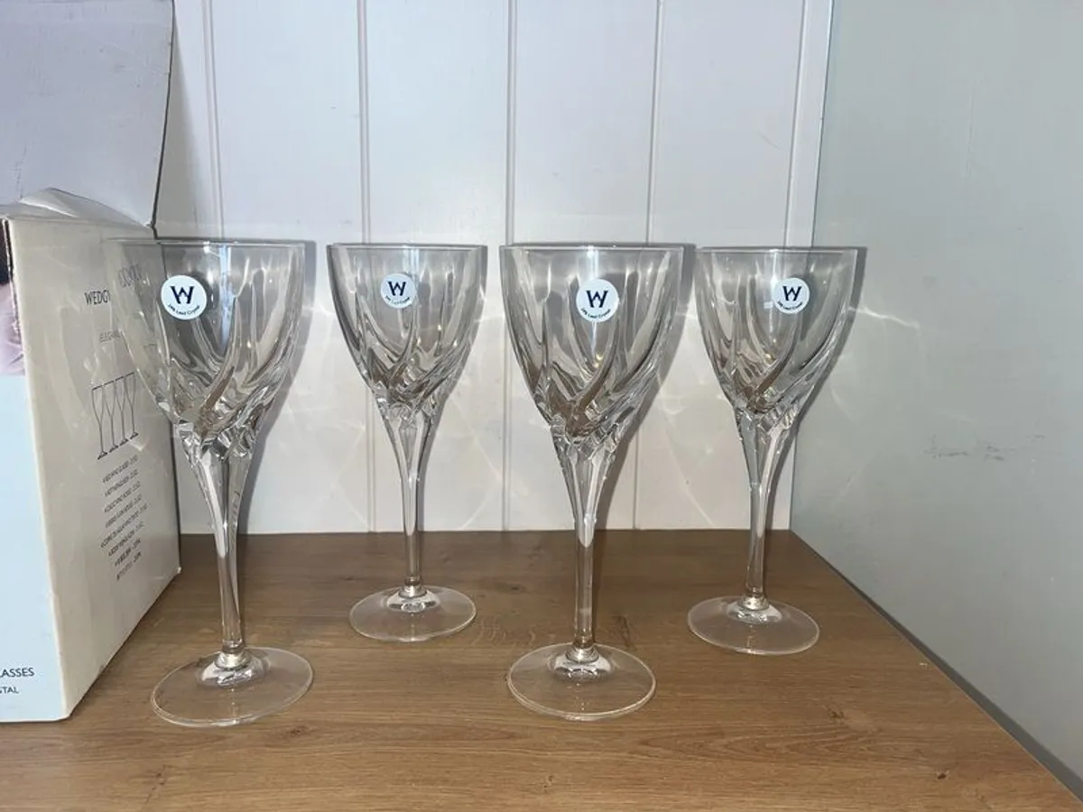 Wedgewood crystal red wine glasses - Image 1